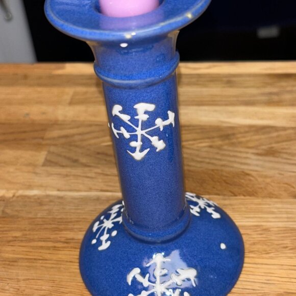 Vintage Set of 2 Blue Ceramic Candle Holders With Snowflake Design Holiday 6"x3" - Picture 3 of 9
